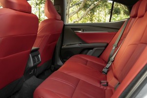 Десятки тысяч Lexus и Toyota отзывают из-за возможного дефекта!