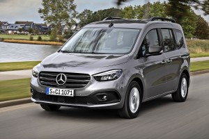 Mercedes-Benz начинает выпуск компактного фургона Citan