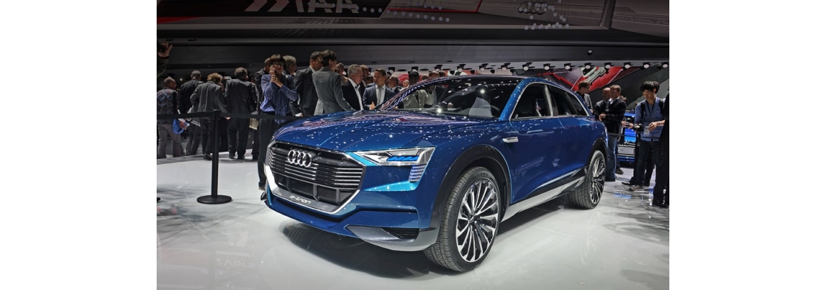 AUDI сразила автовладельцев мощным электрокроссовером E-Tron